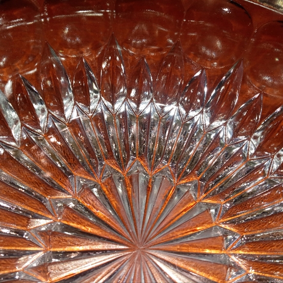 Elegant Crystal Bowl with Silver Rim - Picture 4 of 7